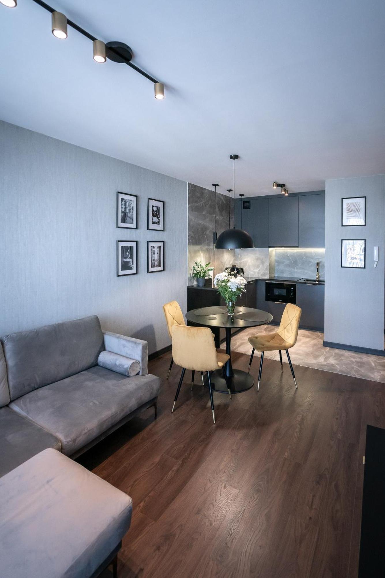 Noche Apartamenty Premium Biała Podlaska Kültér fotó